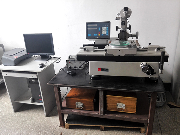 Universal tool-measuring microscope